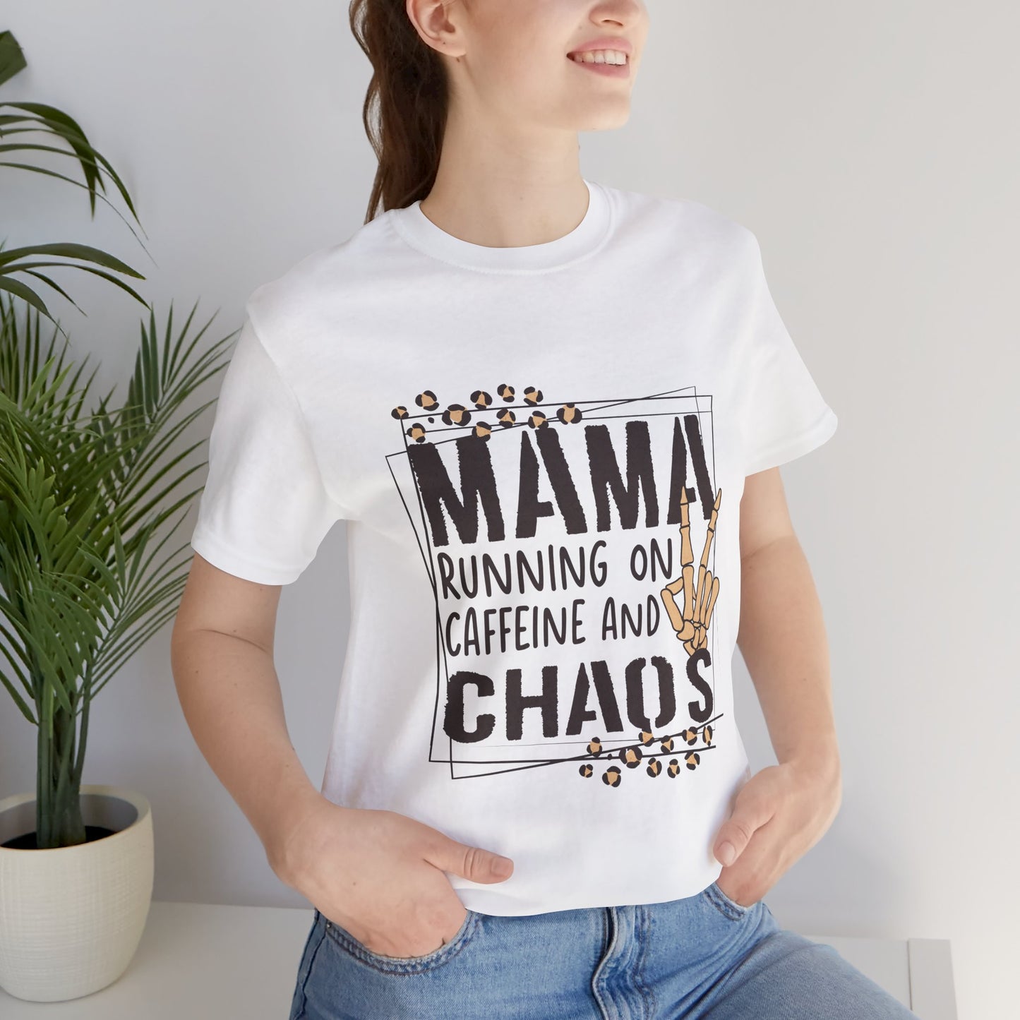 Mama running on caffeine and chaos - Jersey Short Sleeve T-Shirt